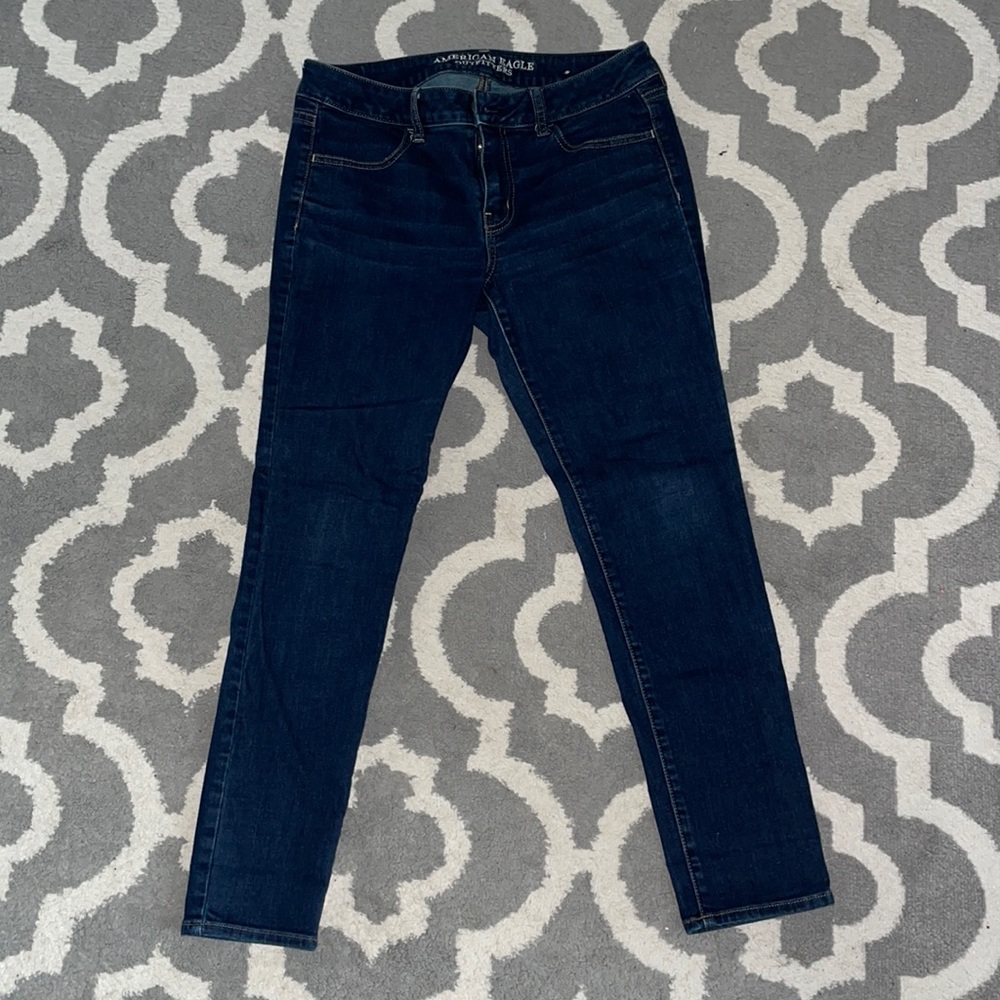 Size 10 American Eagle jeans, dark wash.